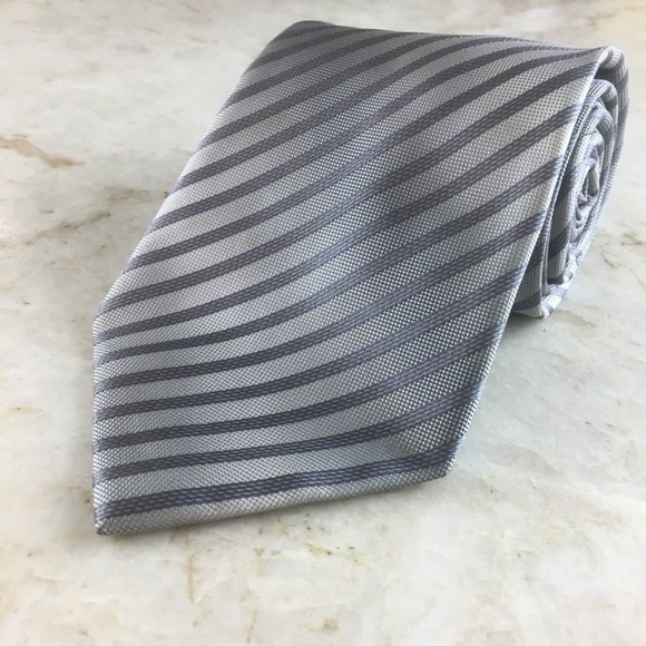 KENNETH COLE SILK TIE - Picture 8 of 11